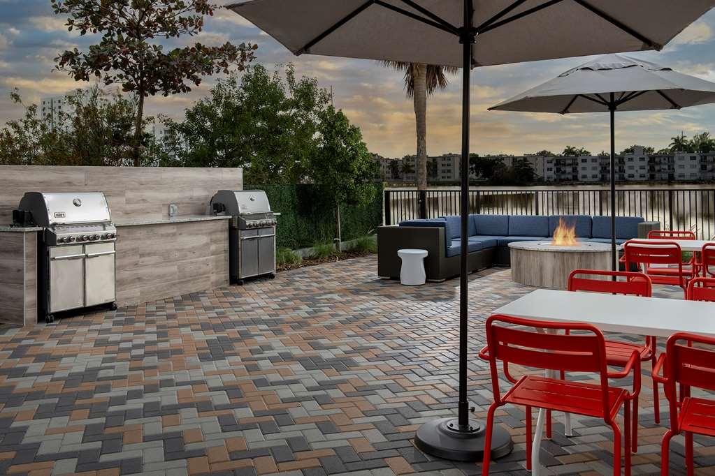 Tru By Hilton Miami Airport South Blue Lagoon Miami Springs Restaurace fotografie